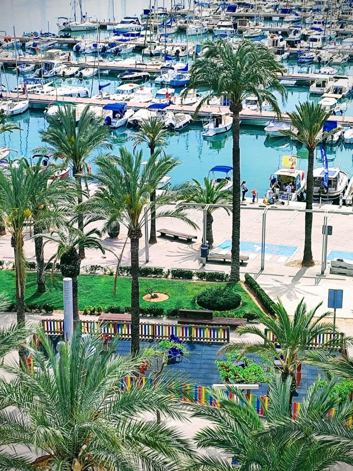 Tranquilo Apartamento Con Vistas Al Mar. Port de Alcudia  ภายนอก รูปภาพ